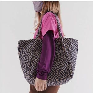 BAGGU Cloud Bag in Indigo Trippy Checker